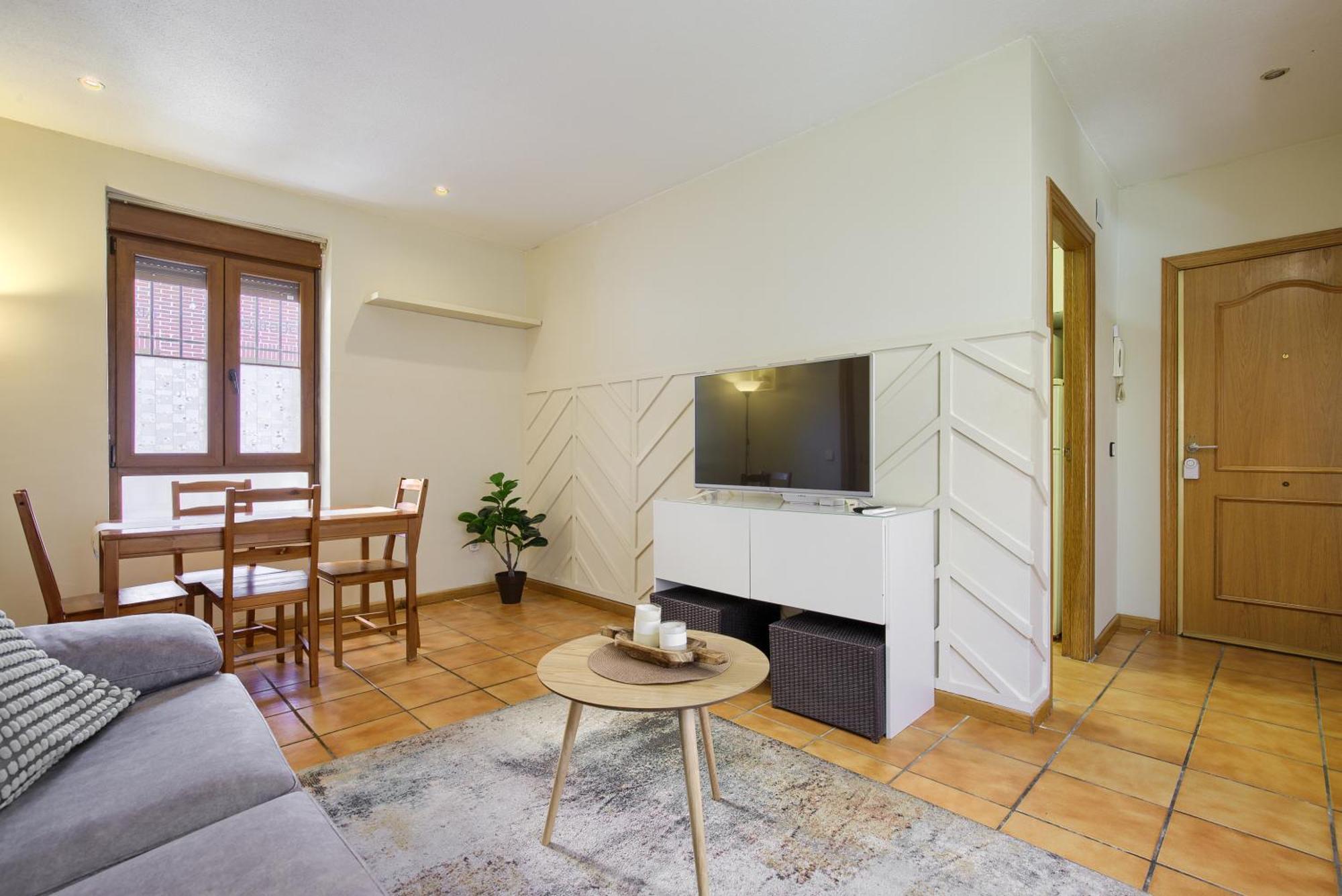 Casona 44 - Apartamento Para 2 Con Wifi, Ac Y Patio Exterior Alcalá de Henares Buitenkant foto